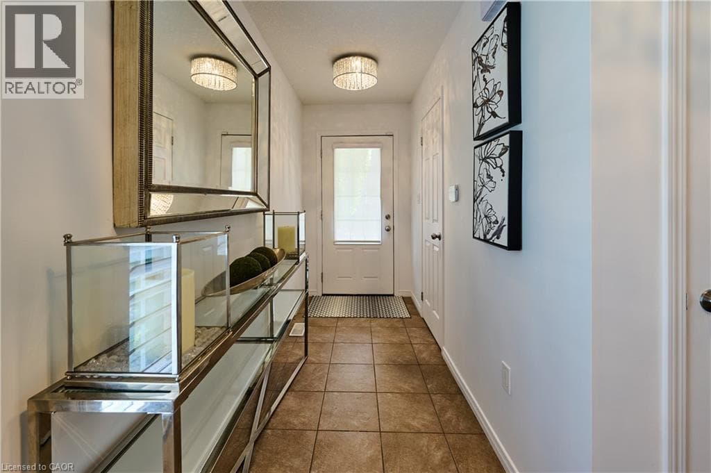 Townhouse for sale at 6 UPPER MERCER Street Unit# A1, Grand River South, Kitchener, Ontario, photo 5