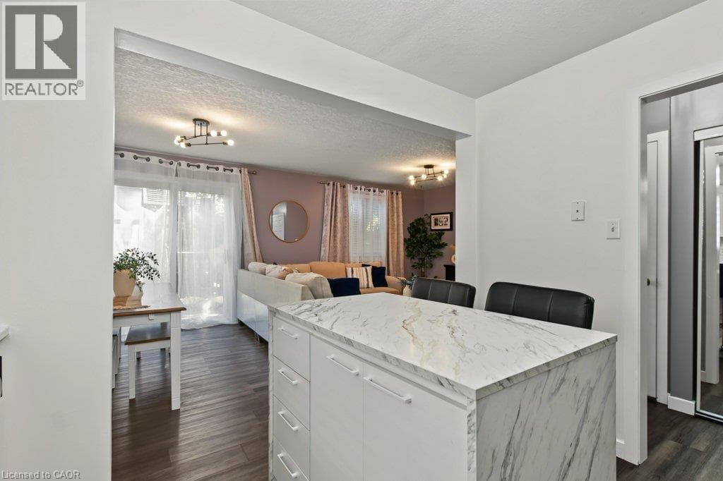 Detached for sale at 347 BANKSIDE Drive, Highland West, Kitchener, Ontario, photo 10