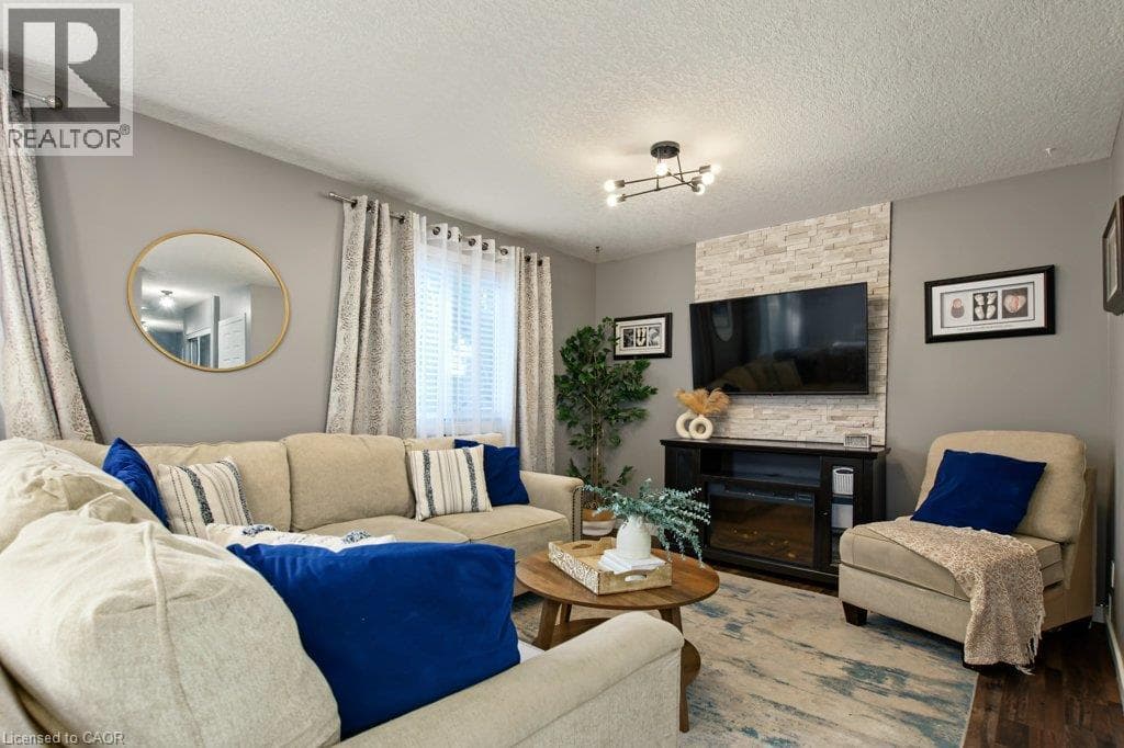 Detached for sale at 347 BANKSIDE Drive, Highland West, Kitchener, Ontario, photo 12