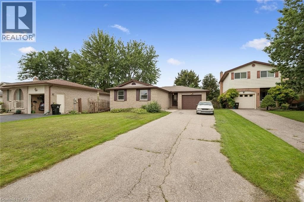 Detached for sale at 109 DEERBERRY Place, Lakeshore North, Waterloo, Ontario, photo 2