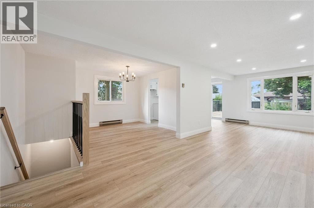 Detached for sale at 109 DEERBERRY Place, Lakeshore North, Waterloo, Ontario, photo 4