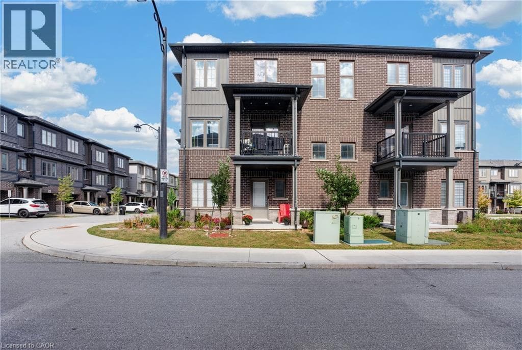 Townhouse for sale at 124 COMPASS Trail Unit# 49, Briardean, Cambridge, Ontario, photo 4