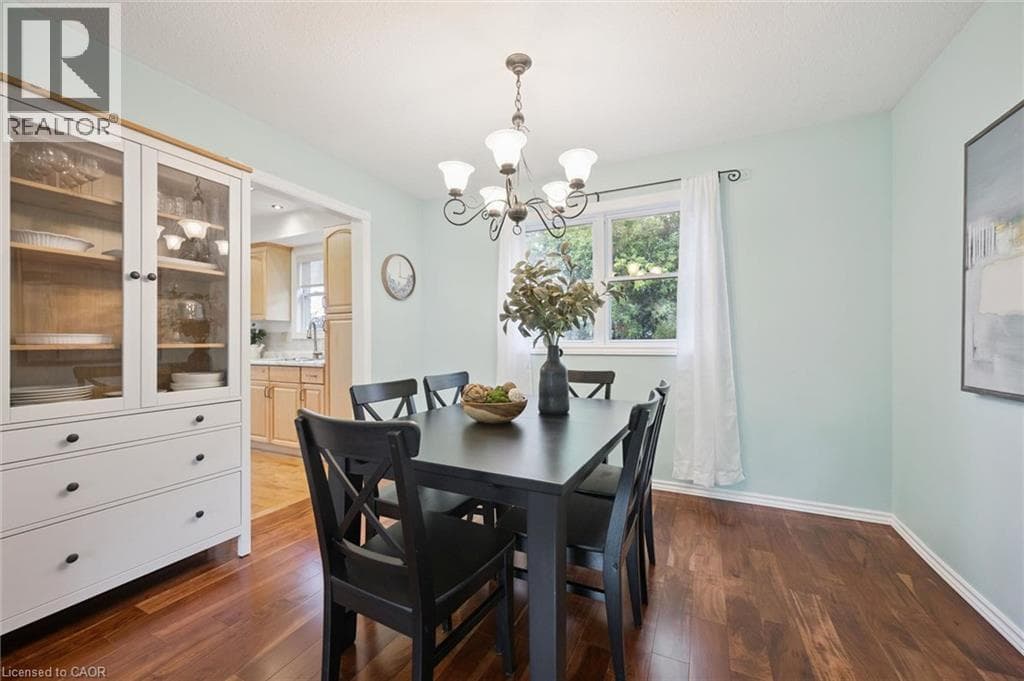 Detached for sale at 143 HILLBROOK Crescent, Forest Heights, Kitchener, Ontario, photo 7
