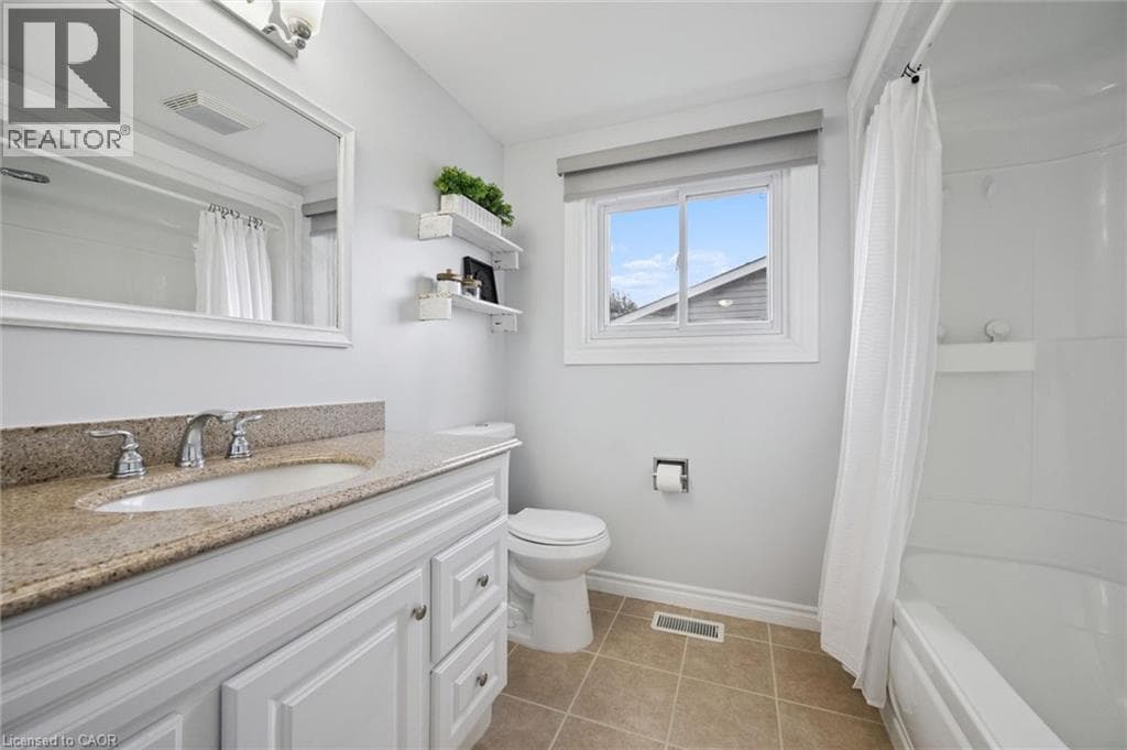Detached for sale at 143 HILLBROOK Crescent, Forest Heights, Kitchener, Ontario, photo 23