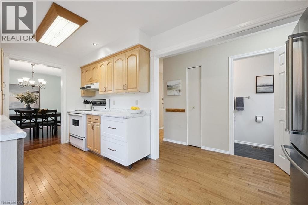 Detached for sale at 143 HILLBROOK Crescent, Forest Heights, Kitchener, Ontario, photo 10