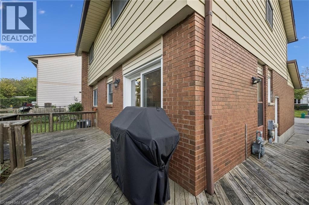 Detached for sale at 143 HILLBROOK Crescent, Forest Heights, Kitchener, Ontario, photo 31