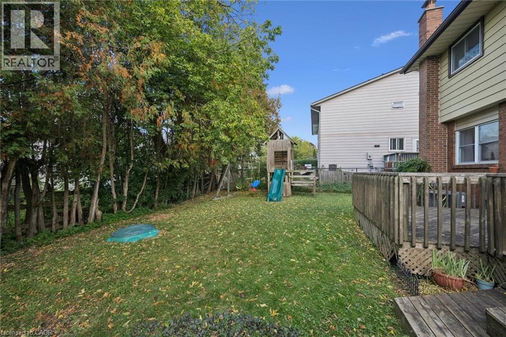 Detached for sale at 143 HILLBROOK Crescent, Forest Heights, Kitchener, Ontario, photo 33