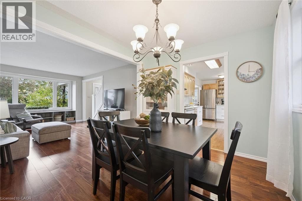 Detached for sale at 143 HILLBROOK Crescent, Forest Heights, Kitchener, Ontario, photo 8
