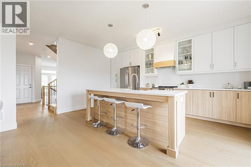 Detached for sale at 546 BENNINGER Drive, Laurentian West, Kitchener, Ontario, photo 6