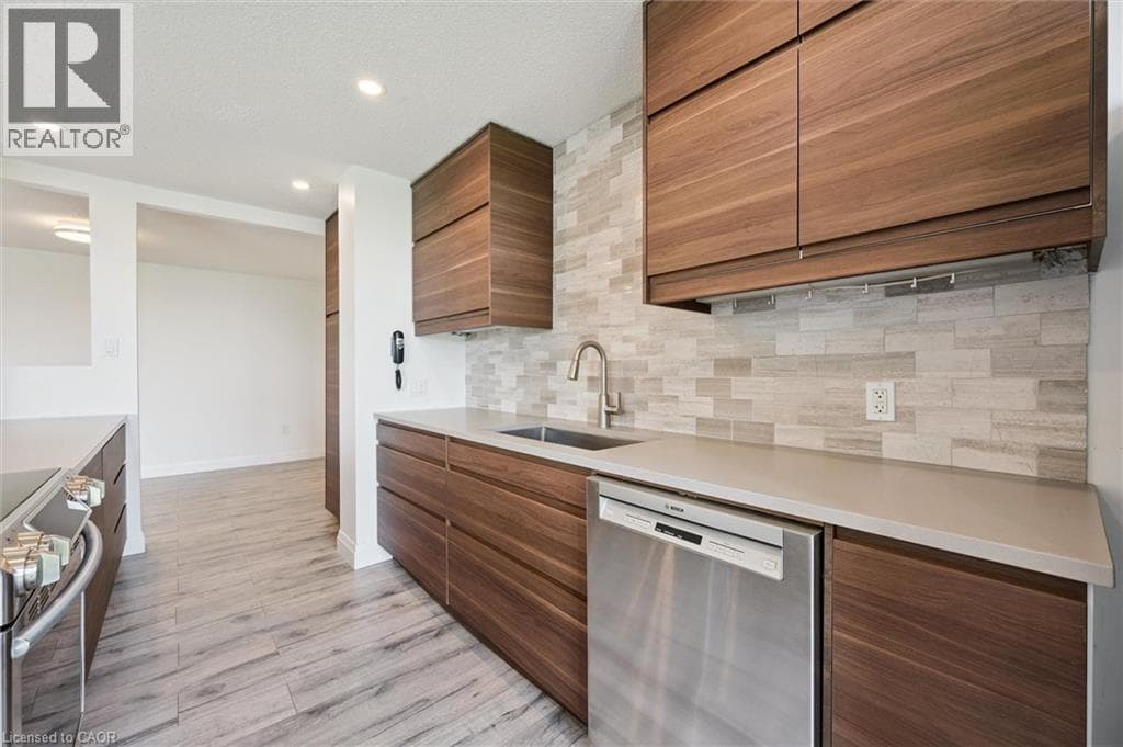 Apartment for sale at 55 BLUE SPRINGS Drive Unit# 706, Lincoln Heights, Waterloo, Ontario, photo 10