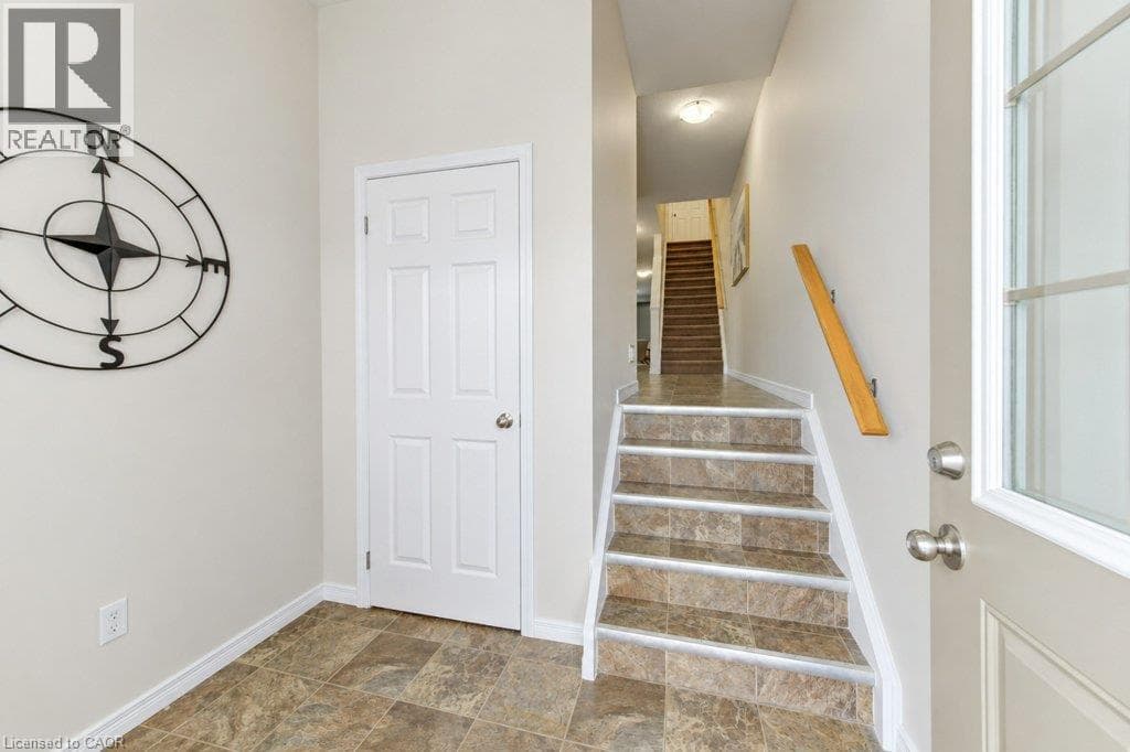 Townhouse for sale at 925 GLASGOW Street Unit# C, Highland West, Kitchener, Ontario, photo 5