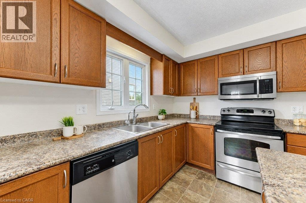 Townhouse for sale at 925 GLASGOW Street Unit# C, Highland West, Kitchener, Ontario, photo 10