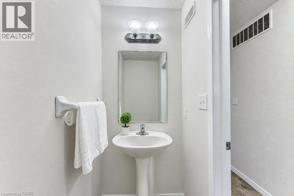 Townhouse for sale at 925 GLASGOW Street Unit# C, Highland West, Kitchener, Ontario, photo 18