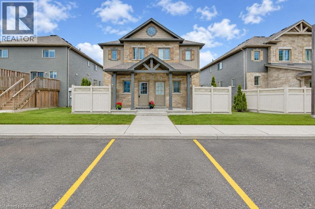 Townhouse for sale at 925 GLASGOW Street Unit# C, Highland West, Kitchener, Ontario, photo 2