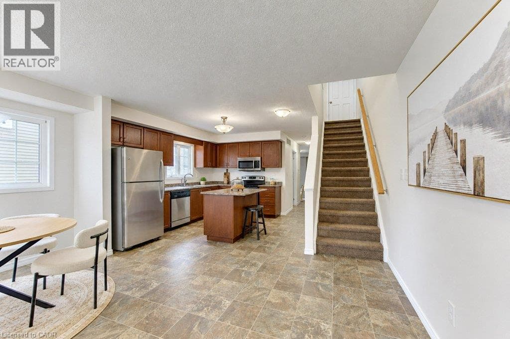 Townhouse for sale at 925 GLASGOW Street Unit# C, Highland West, Kitchener, Ontario, photo 6
