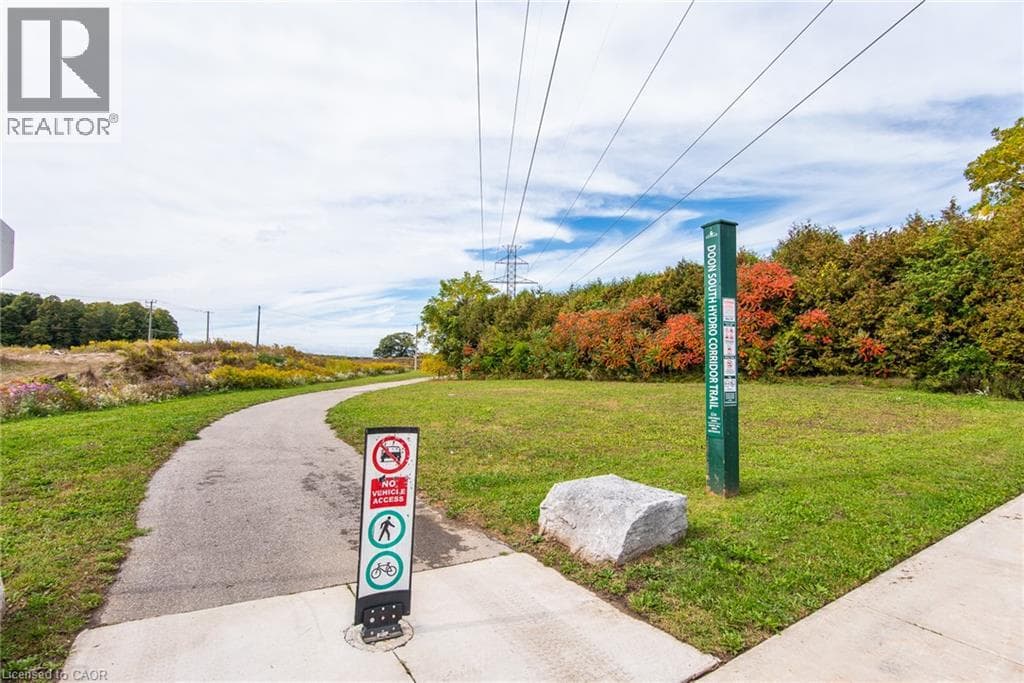 Apartment for sale at 243 CHAPEL HILL Drive, Doon South, Kitchener, Ontario, photo 5