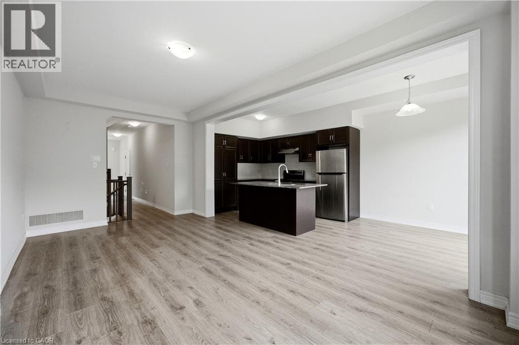 Townhouse for sale at 10 BIRMINGHAM Drive Unit# 32, Industrial Park, Cambridge, Ontario, photo 11
