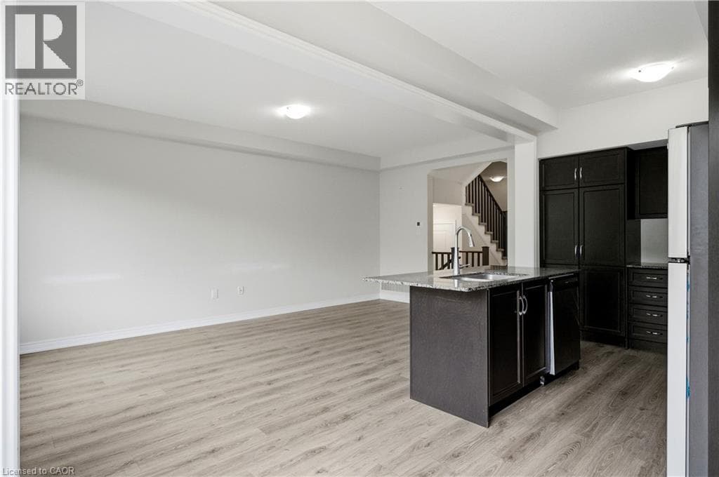 Townhouse for sale at 10 BIRMINGHAM Drive Unit# 32, Industrial Park, Cambridge, Ontario, photo 14