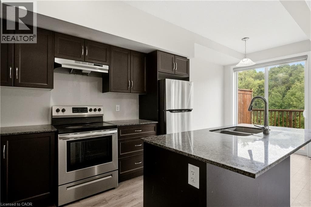 Townhouse for sale at 10 BIRMINGHAM Drive Unit# 32, Industrial Park, Cambridge, Ontario, photo 16