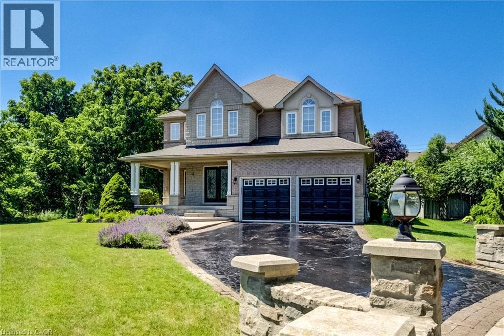 Detached for sale at 23 BUERKLE Court, Doon South, Kitchener, Ontario, photo 2