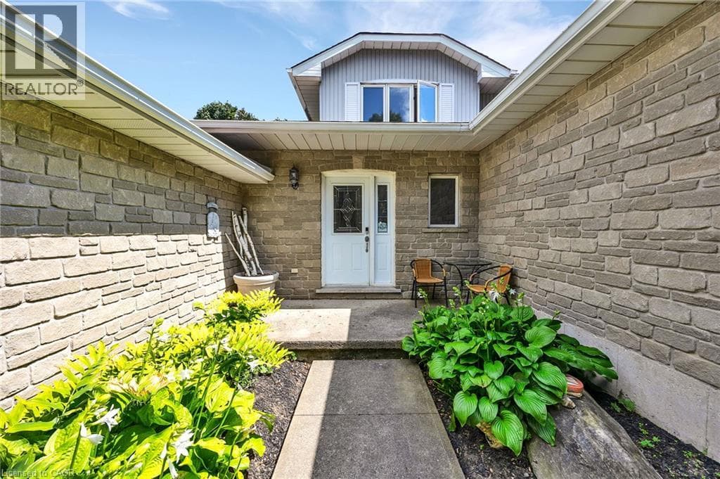 Detached for sale at 1 DANUBE Drive, St. Clements, Wellesley, Ontario, photo 2
