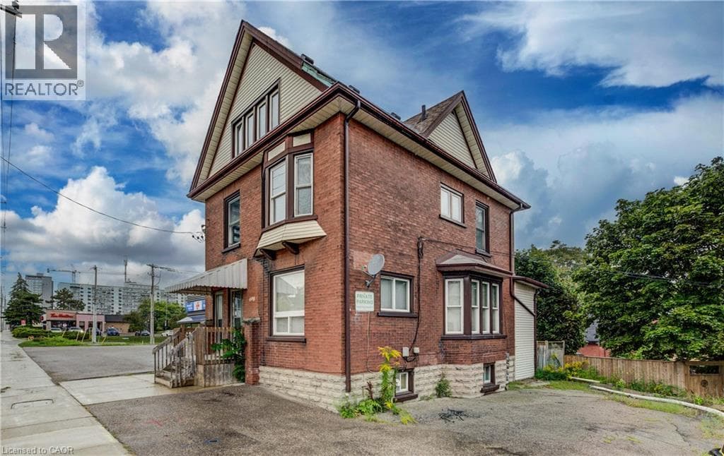Detached for sale at 698 KING Street W, Midtown, Kitchener, Ontario, photo 41