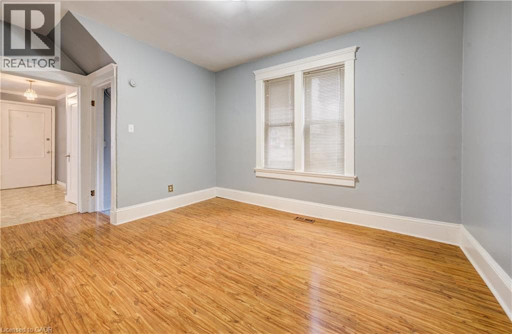 Detached for sale at 698 KING Street W, Midtown, Kitchener, Ontario, photo 8