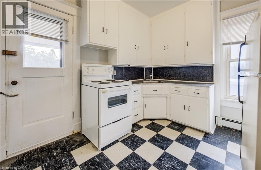 Multi-family for sale at 698 KING Street W, Midtown, Kitchener, Ontario, photo 28