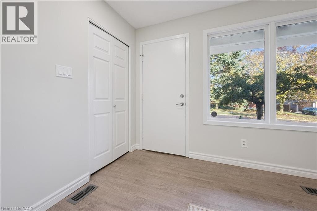 Detached for sale at 259 THORNCREST Drive, Lakeshore South, Waterloo, Ontario, photo 5