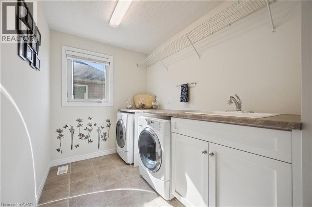 Detached for sale at 25 HUNSBERGER Drive, Baden, Wilmot, Ontario, photo 18
