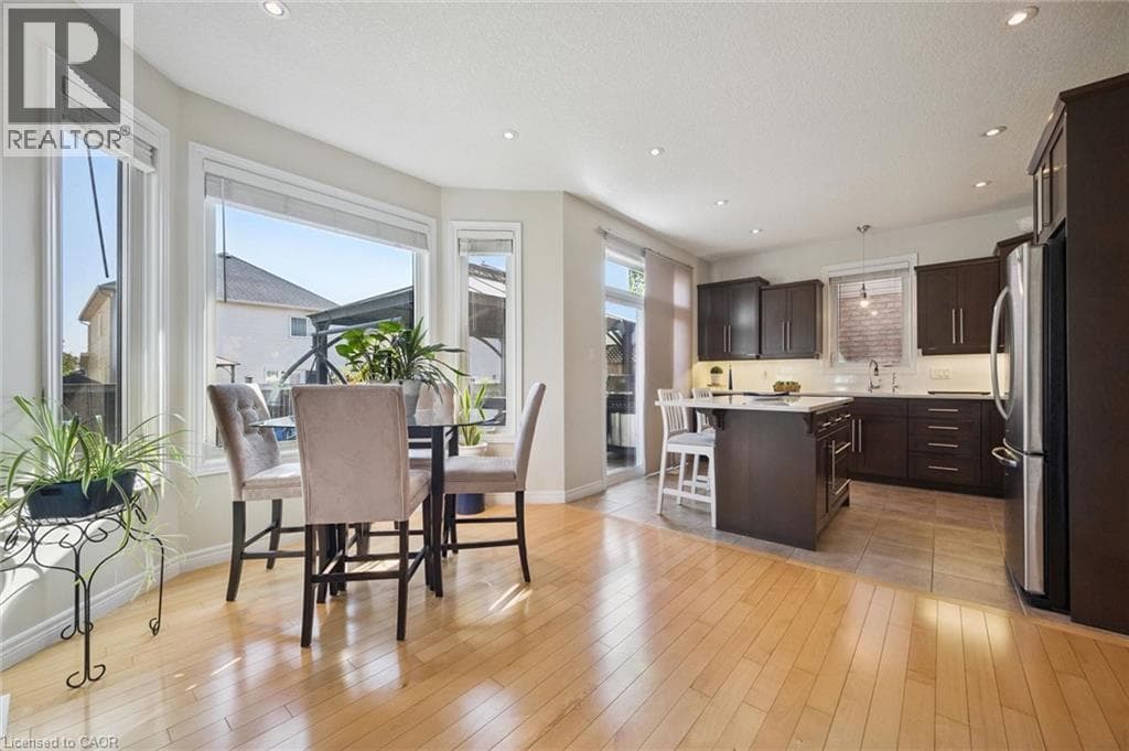 Detached for sale at 25 HUNSBERGER Drive, Baden, Wilmot, Ontario, photo 6