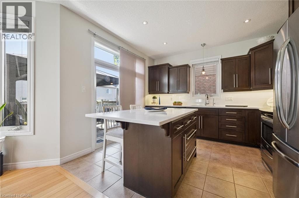 Detached for sale at 25 HUNSBERGER Drive, Baden, Wilmot, Ontario, photo 7