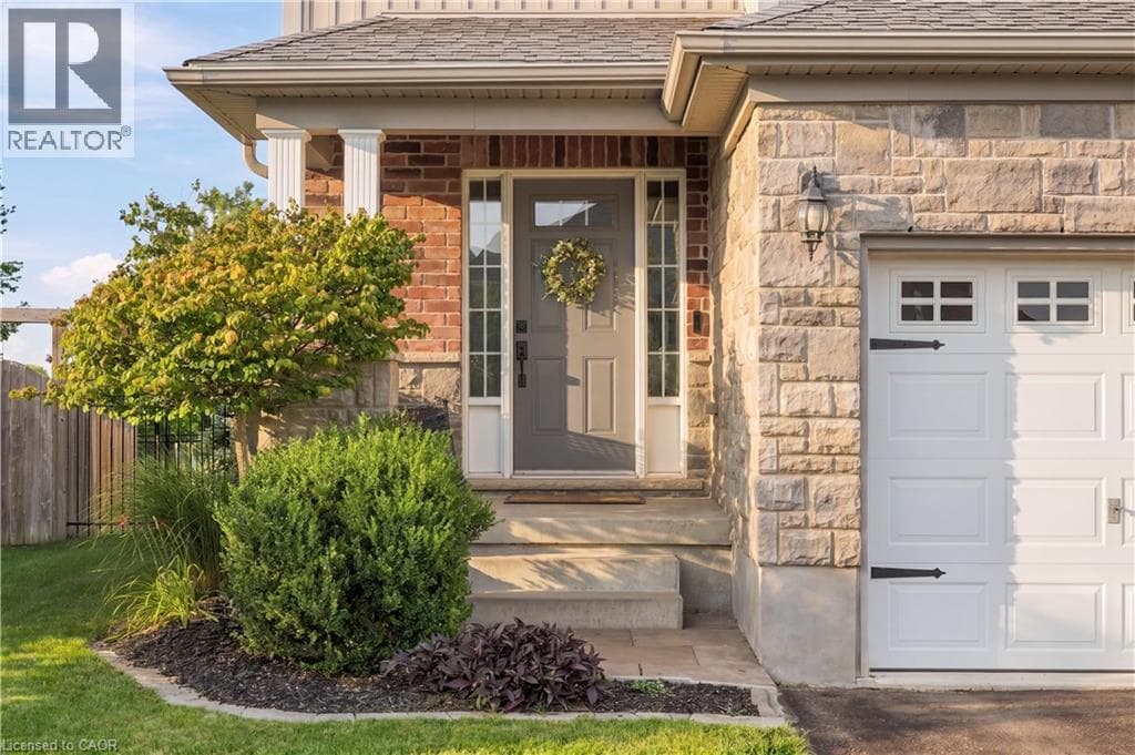 Detached for sale at 80 ROBERT SIMONE Way, Ayr, North Dumfries, Ontario, photo 4