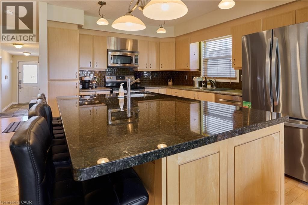 Detached for sale at 126 SNOWDROP Crescent, Laurentian West, Kitchener, Ontario, photo 11