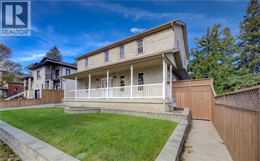 Detached for sale at 34 BRAUN Street, Midtown, Kitchener, Ontario, photo 2