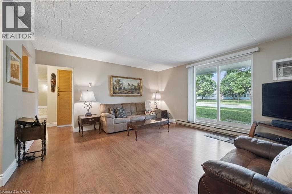Apartment for sale at 6 WALTON Avenue Unit# 107, Vanier, Kitchener, Ontario, photo 3