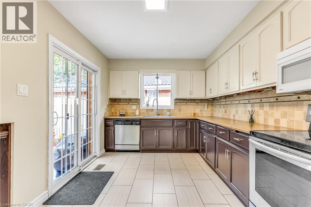 Detached for sale at 103 WESTVIEW Crescent, Forest Heights, Kitchener, Ontario, photo 16