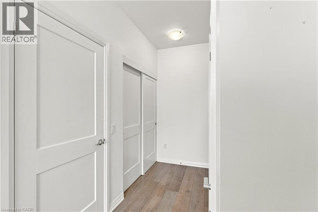 Apartment for sale at 101 GOLDEN EAGLE Road Unit# 215, Lakeshore North, Waterloo, Ontario, photo 4