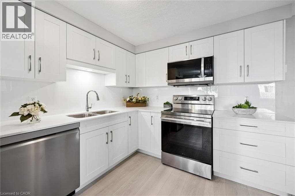 Townhouse for sale at 78 FOXGLOVE Crescent, Laurentian West, Kitchener, Ontario, photo 12