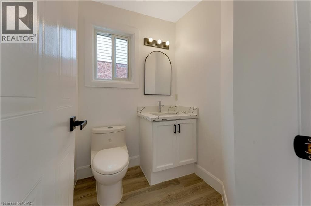 Detached for sale at 31 SWARTZ Street, Laurentian West, Kitchener, Ontario, photo 11
