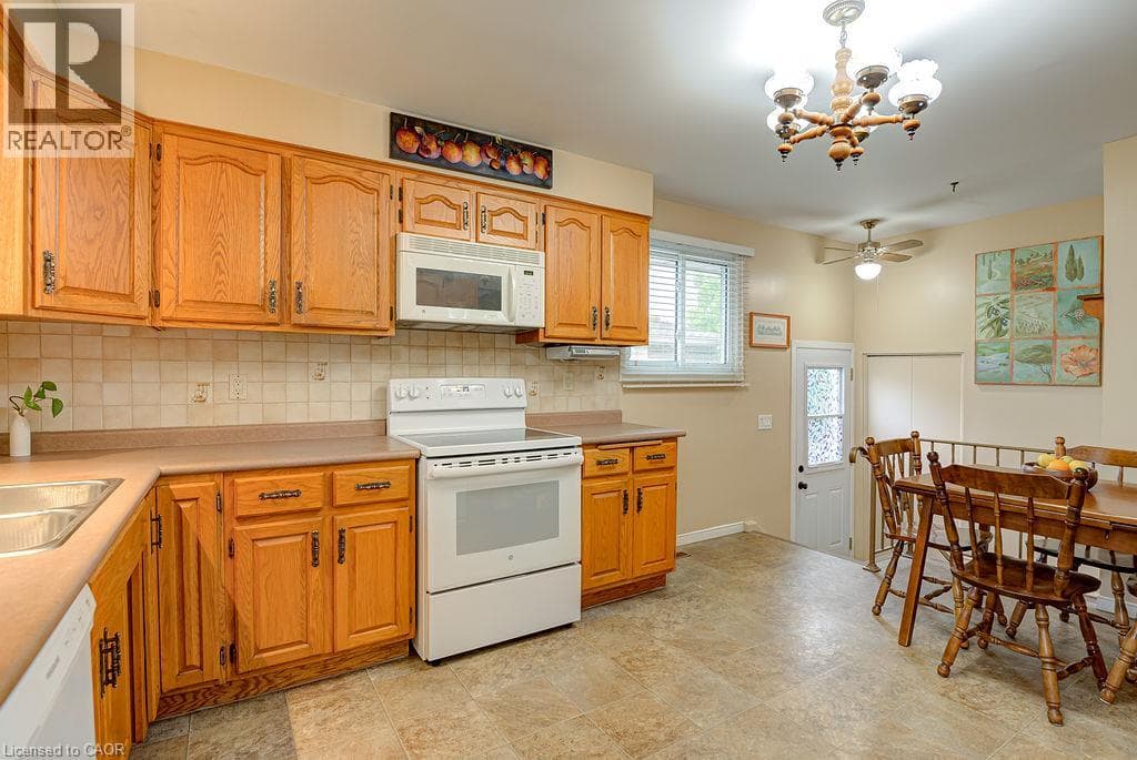 Detached for sale at 210 SHELLEY Drive, Vanier, Kitchener, Ontario, photo 5