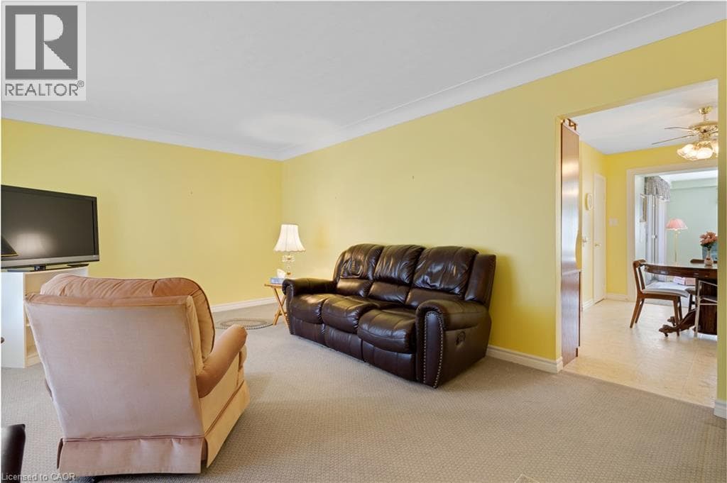 Detached for sale at 297 WILSON Avenue, Vanier, Kitchener, Ontario, photo 7