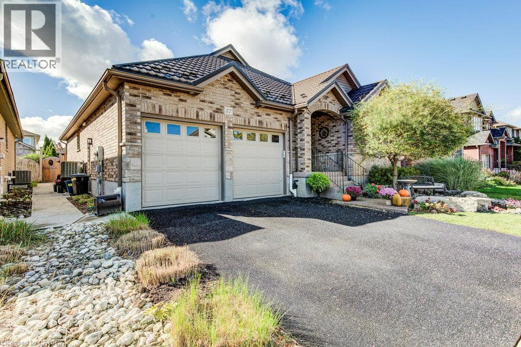 Detached for sale at 27 CORAL GABLES Crescent, Elmira, Woolwich, Ontario, photo 4