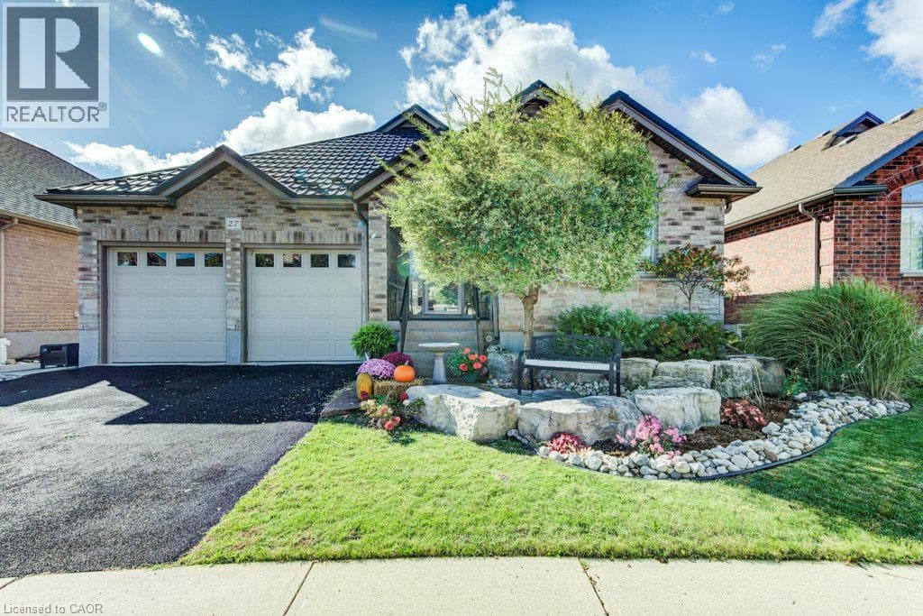 Detached for sale at 27 CORAL GABLES Crescent, Elmira, Woolwich, Ontario, photo 2