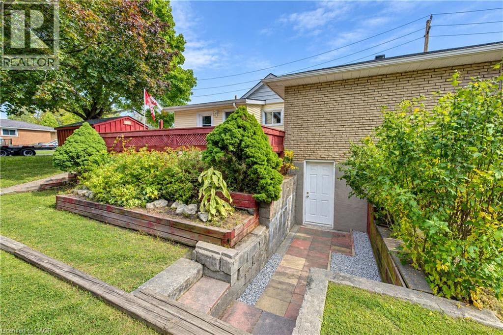 Detached for sale at 22 PRETORIA Road, Elgin Park, Cambridge, Ontario, photo 9