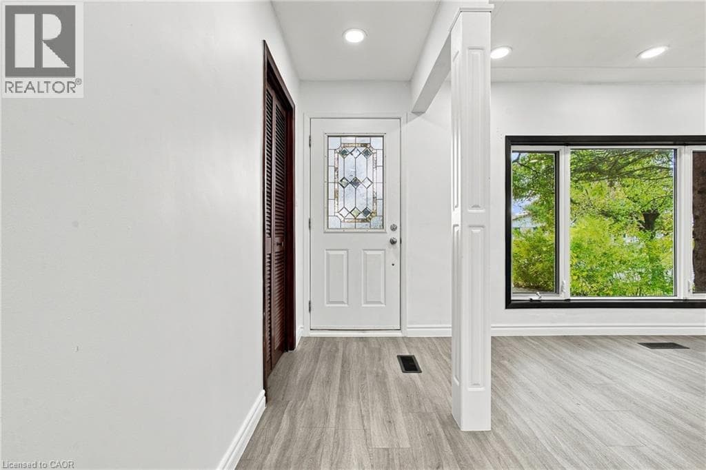 Detached for sale at 246 HILLCREST Road, Preston Heights, Cambridge, Ontario, photo 5