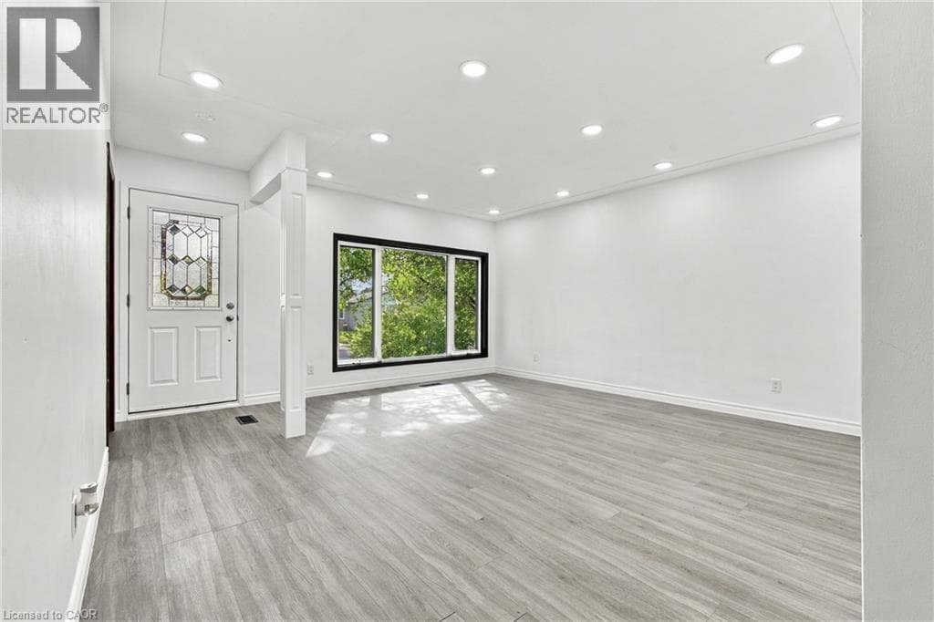 Detached for sale at 246 HILLCREST Road, Preston Heights, Cambridge, Ontario, photo 7