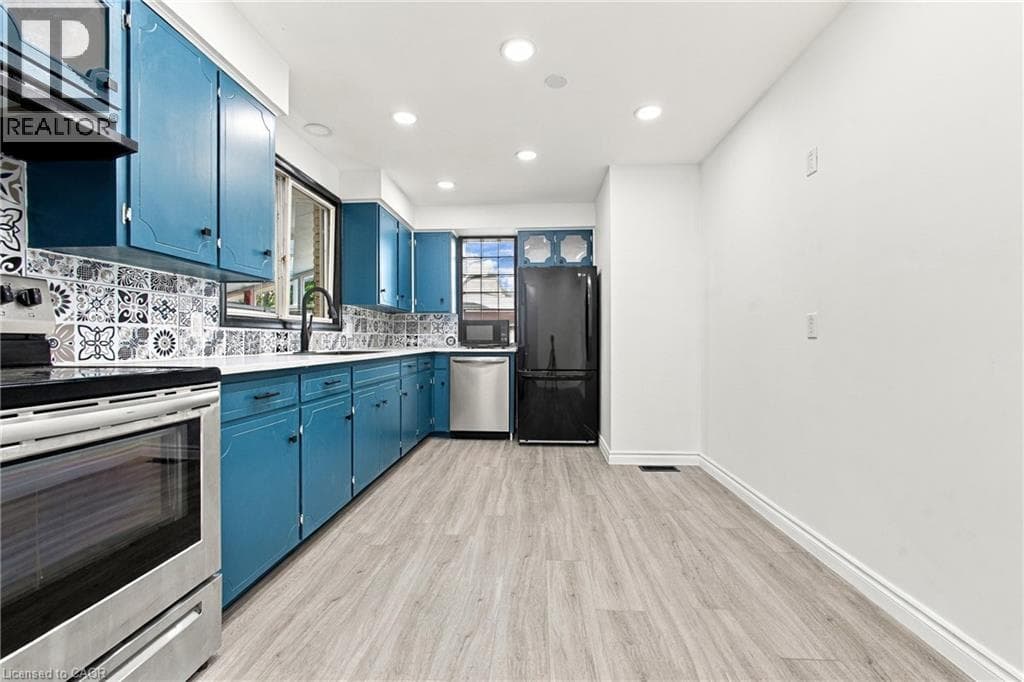 Detached for sale at 246 HILLCREST Road, Preston Heights, Cambridge, Ontario, photo 13