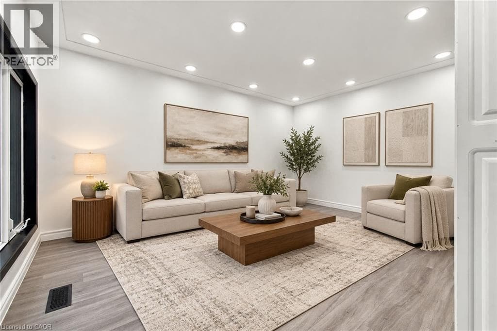 Detached for sale at 246 HILLCREST Road, Preston Heights, Cambridge, Ontario, photo 9
