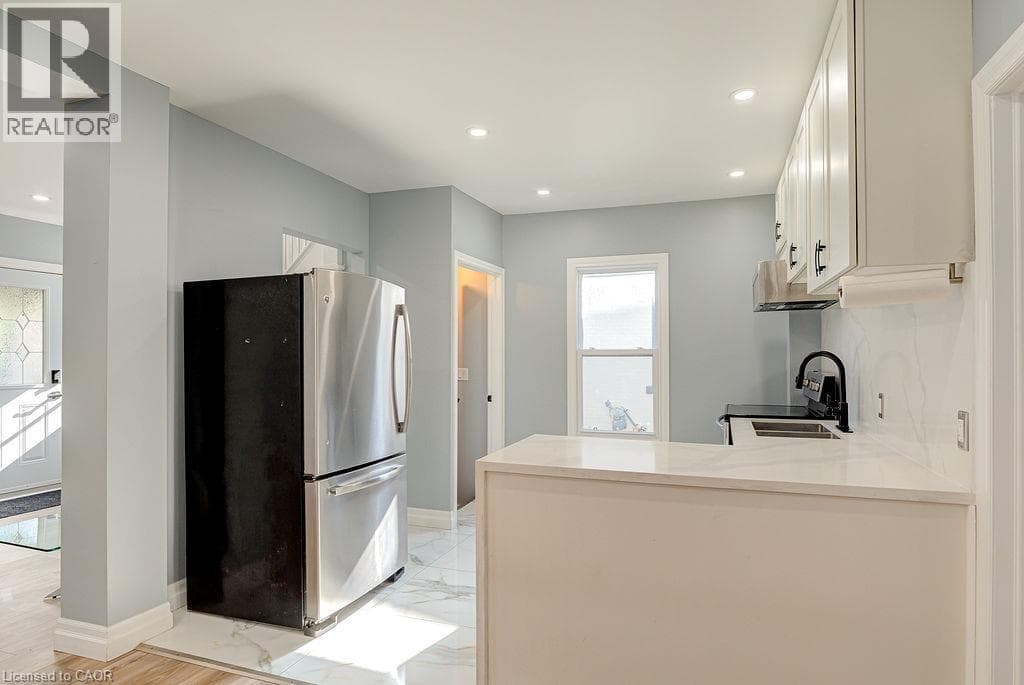 Detached for sale at 178 KENT Avenue, Mill Courtland Woodside Park, Kitchener, Ontario, photo 9